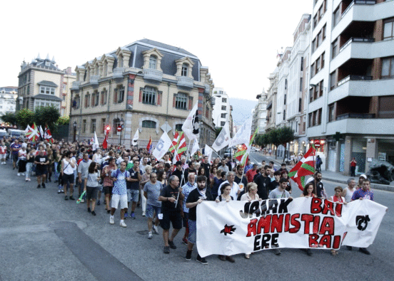 Amnistiaren aldeko manifestazioa, gaur, Bilbon. ARITZ LOIOLA / ARGAZKI PRESS