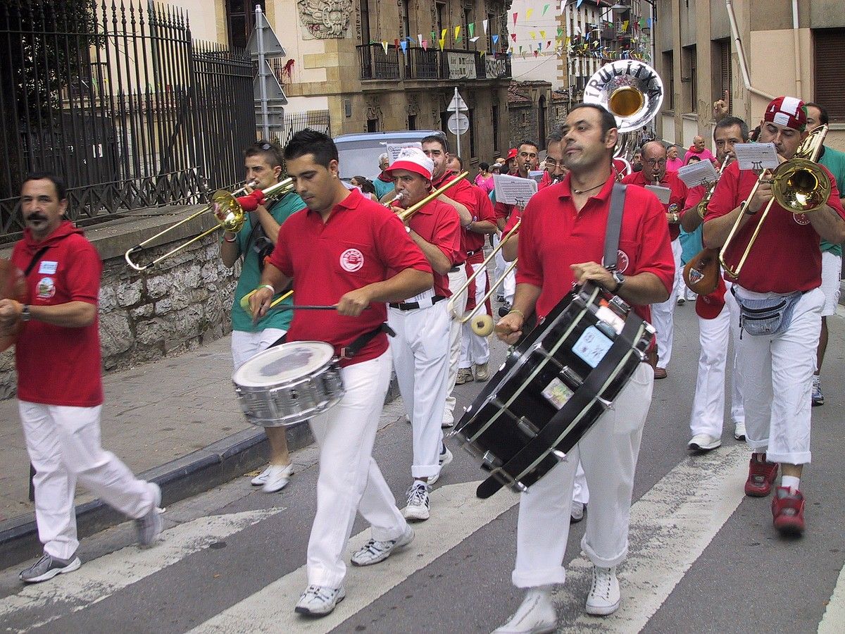 Ermuko jaiak. BERRIA.