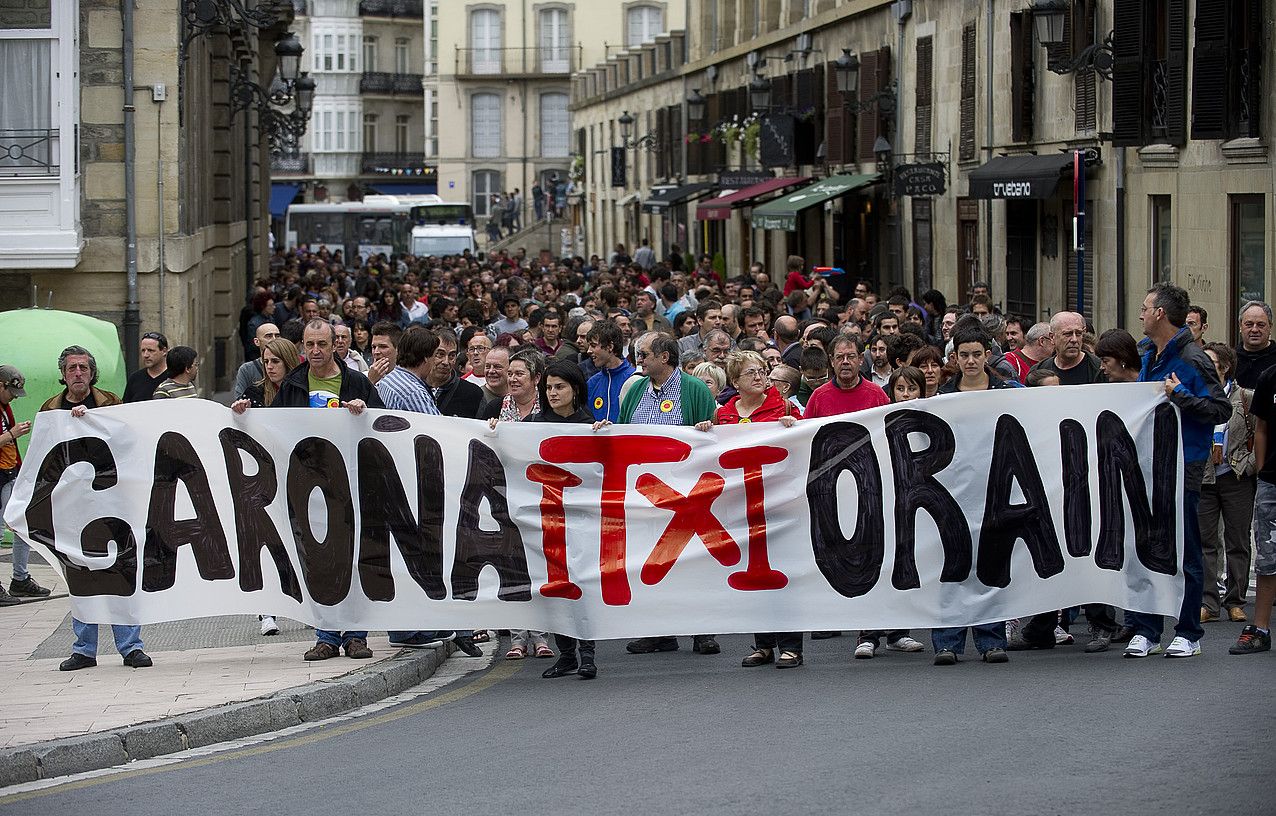 Araba Garoñarik Gabe plataformak zentral nuklearra ixteko eskatzeko manifestazioa egin zuen iragan larunbatean. RAUL BOGAJO / ARGAZKI PRESS.