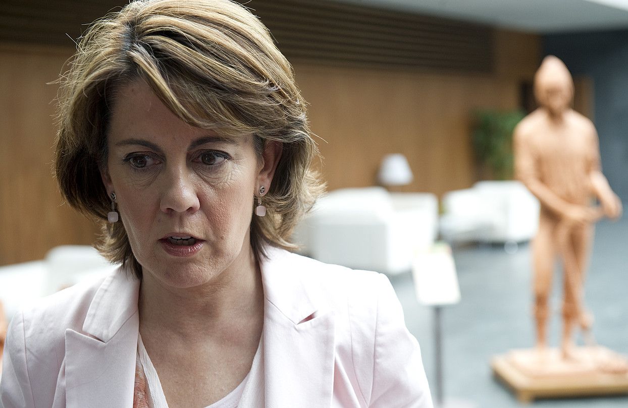 Nafarroako lehendakari Yolanda Barcina, joan den asteko irudi batean. JAGOBA MANTEROLA / ARP.