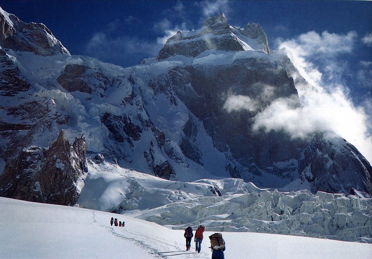 Baintha Brakk mendia, Karakorumen. Ogroa esaten diote mendizaleek. CHRIS BONINGTON.