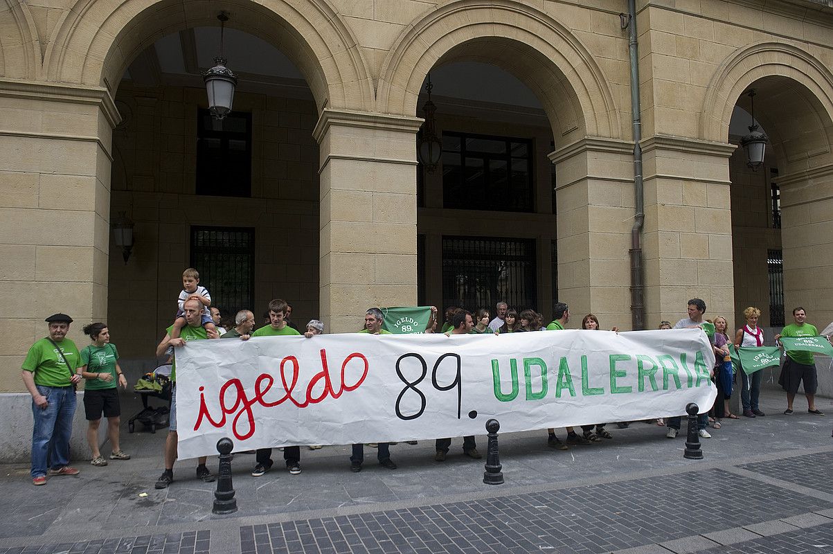 Itsas Aurre-ren protesta, atzo, Donostian. A. CANELLADA / ARP.