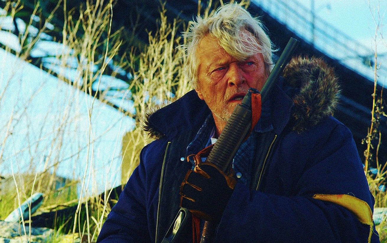 Rutger Hauer da Hobo with a Shotgun filmeko protagonista. BERRIA.