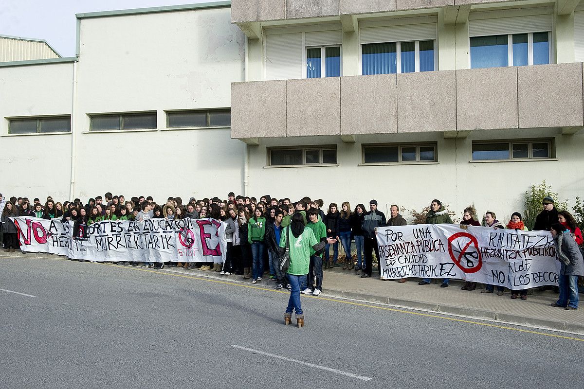 Murrizketen aurka Lizarran urtarrilean egin zuten protesta bat. IÑIGO URIZ / ARP.