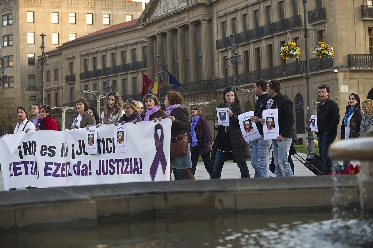 Genero indarkeriaren aurkako protesta bat iazko apirilean, Iruñean. JAGOBA MANTEROLA / ARGAZKI PRESS.