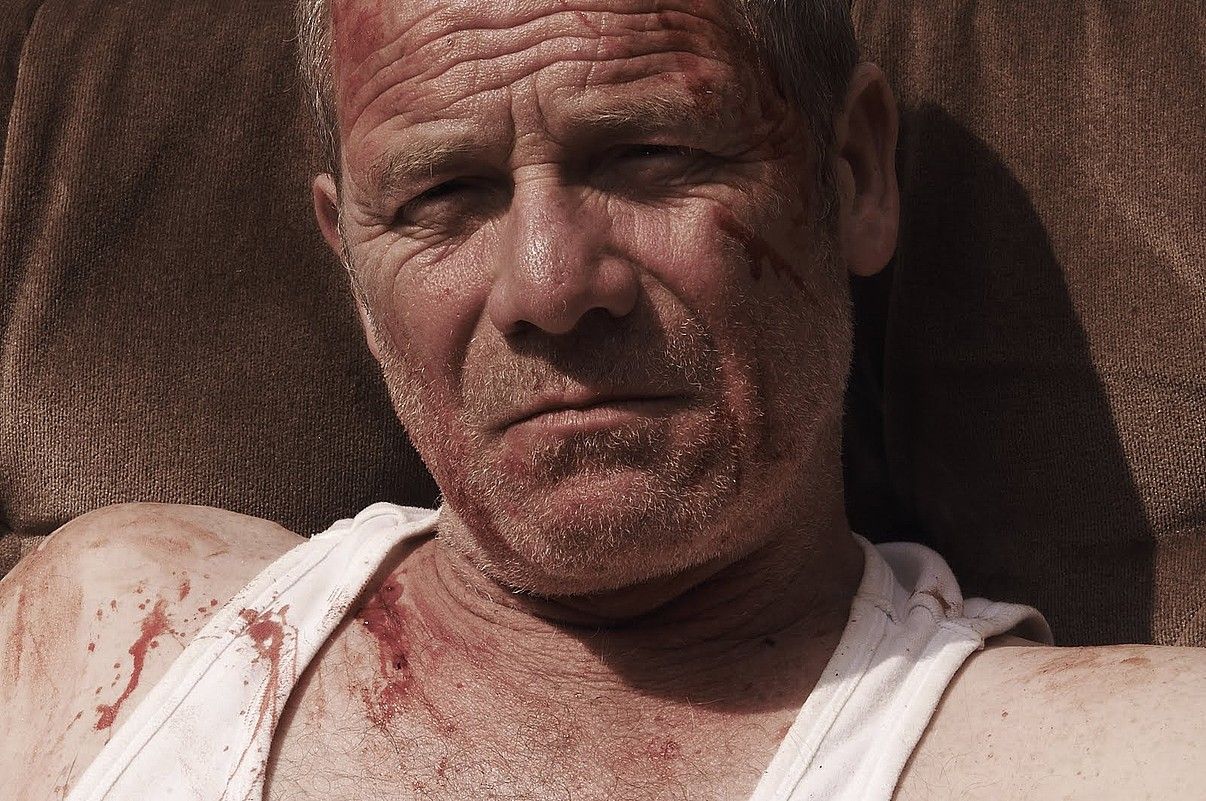 Peter MullanTyrannosaur filmean .