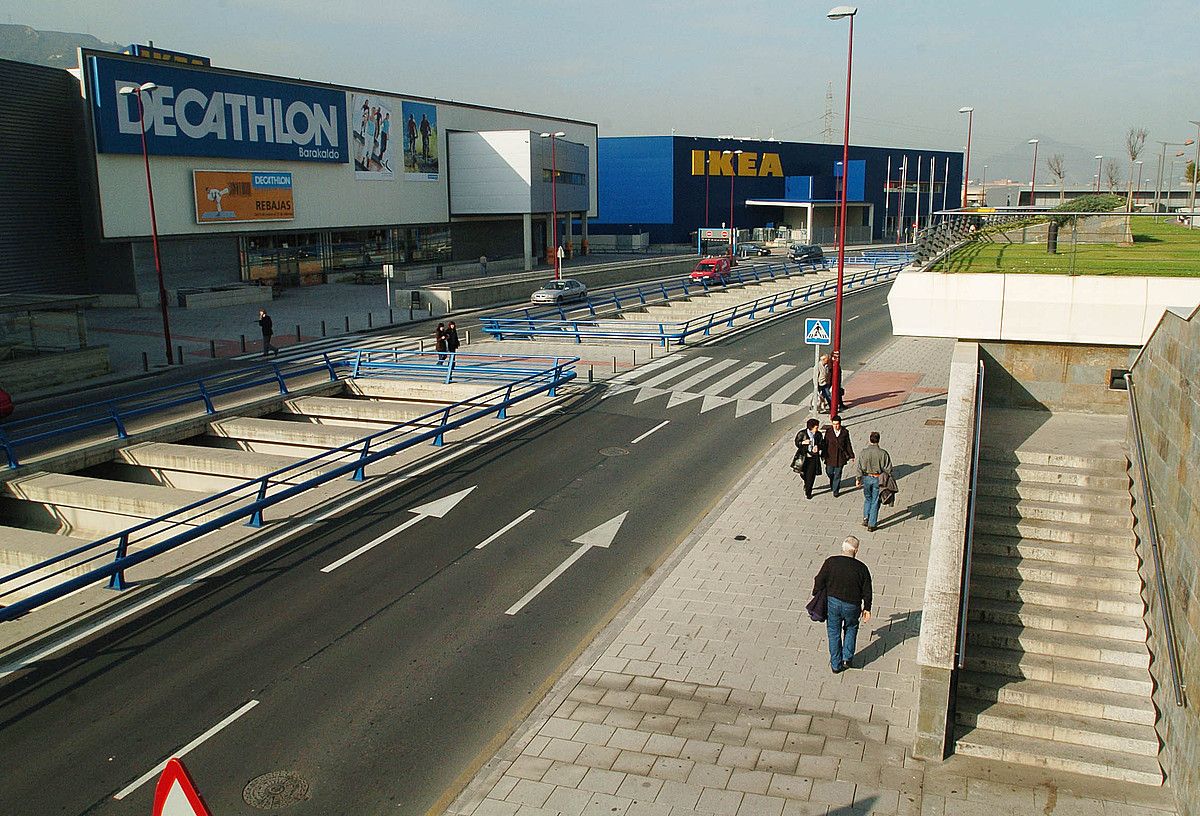 Megapark merkataritza gunea, Barakaldon. JON HERNAEZ / ARGAZKI PRESS.