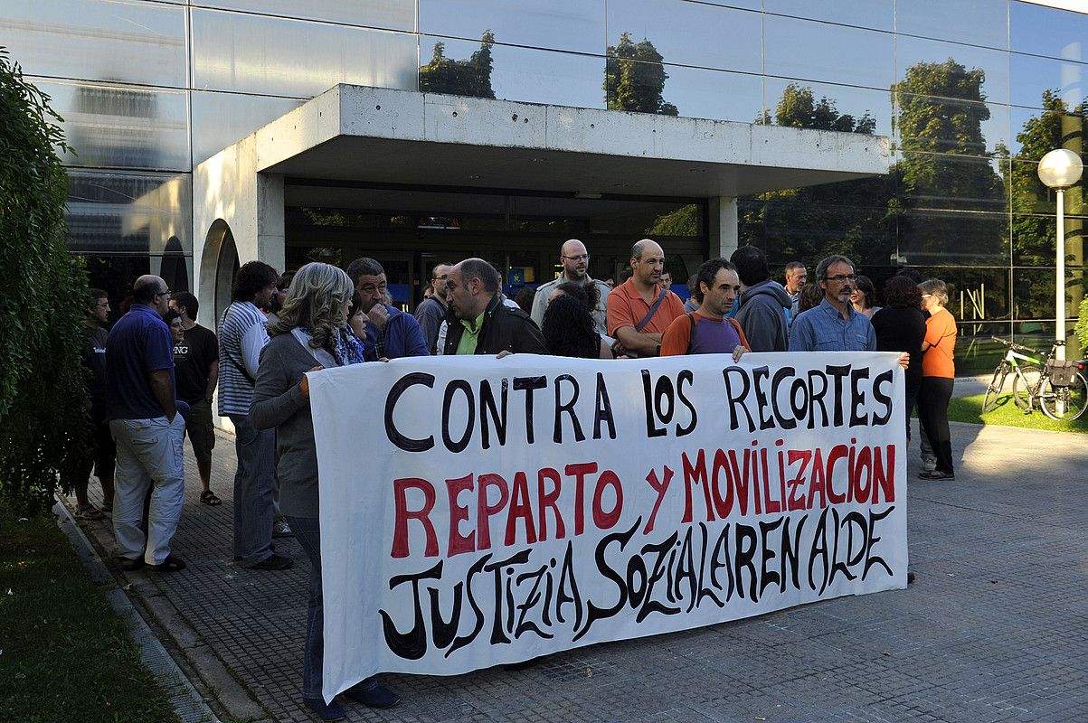 NUPeko murrizketen aurka sindikatuen protesta, iaz. IDOIA ZABALETA / ARP.