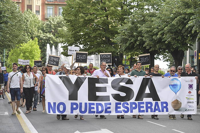 Esako lanen etetea galdegiteko manifestazioa, joan den maiatzean, Iruñean. IDOIA ZABALETA, ARGAZKI PRESS