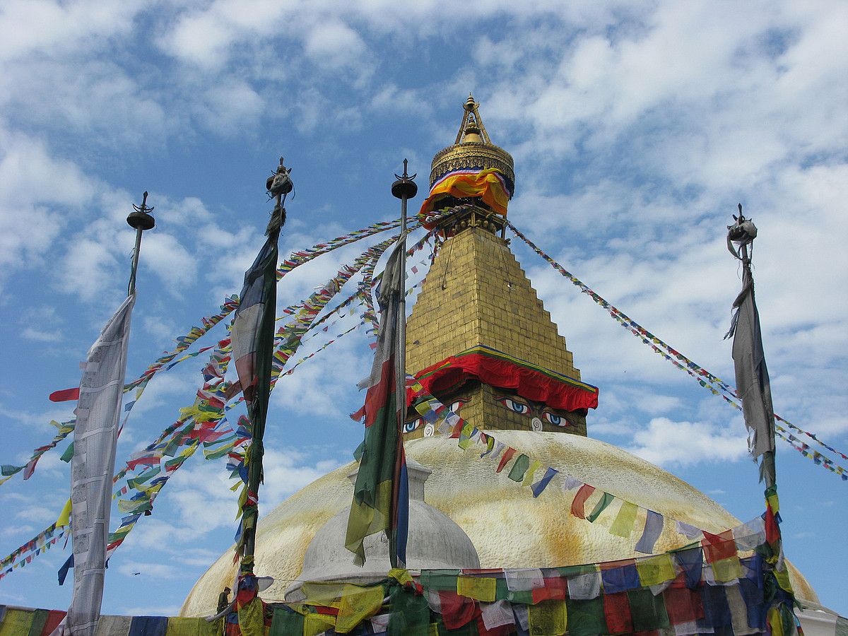 Katmanduko Bodhnatheko stupa erraldoia. MIKEL TXERTUDI.