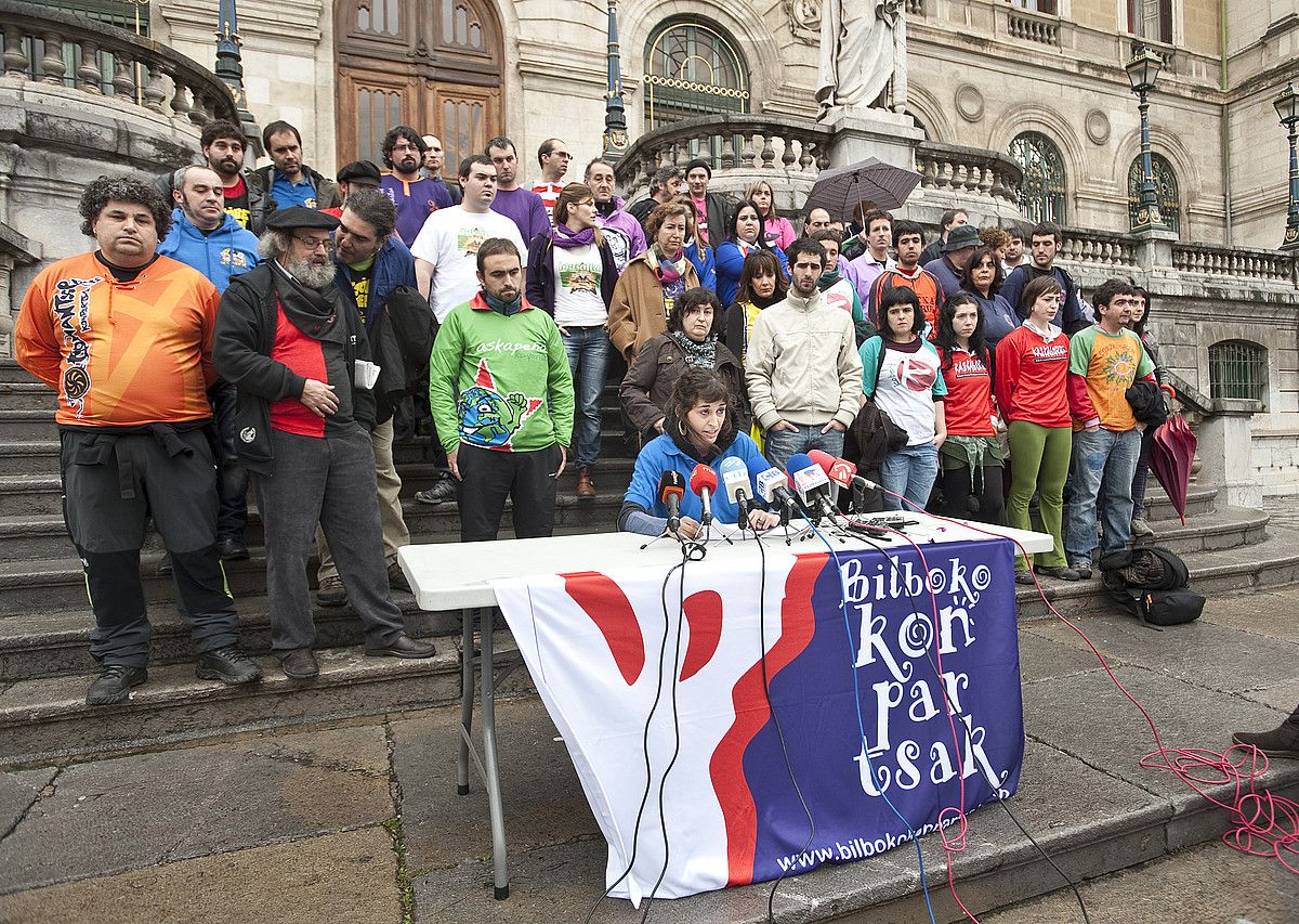 Bilboko konpartsek atzo egindako agerraldia. BILBOKO KONPARTSAK.