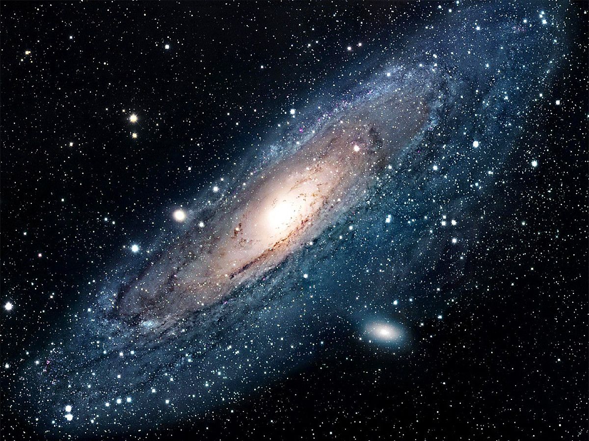 Andromeda galaxia. Unibertsoa miatzen dabil Kepler, bizitzarako egokitasunaren bila. NASA.