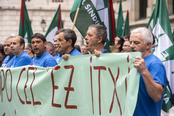 CEL taldeko langileak protestan, Bilbon, joan den abuztuan. MARISOL RAMIREZ/ ARGAZKI PRESS