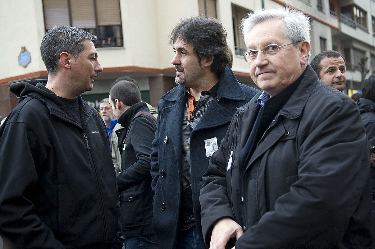 Oskar Matute (Alternatiba), Pello Urizar (EA) eta Patxi Zabaleta (Aralar). MARISOL RAMIREZ / ARGAZKI PRESS.