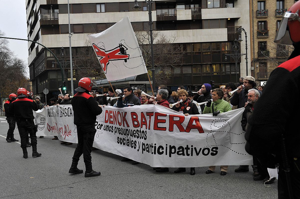 Murrizketen aurkako protesta, abenduan, Iruñean. IDOIA ZABALETA / ARGAZKI PRESS.