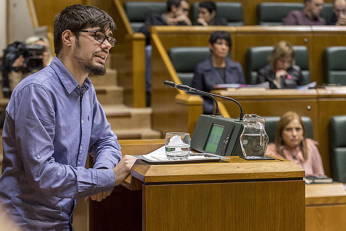 Lander Martinez, Legebiltzarrean, artxiboko irudi batean. JUANAN RUIZ, ARGAZKI PRESS