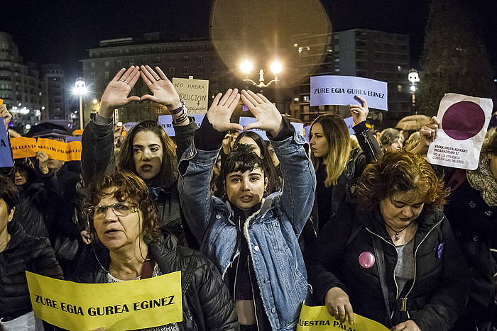 Indarkeria matxistaren aurkako elkarretaratze bat, Bilbon, artxiboko irudi batean. ARITZ LOIOLA, ARGAZKI PRESS