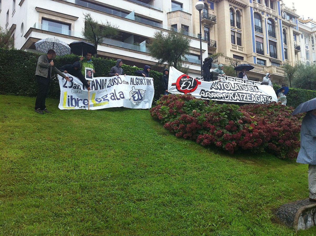 Gazteek egindako protesta. BERRIA.