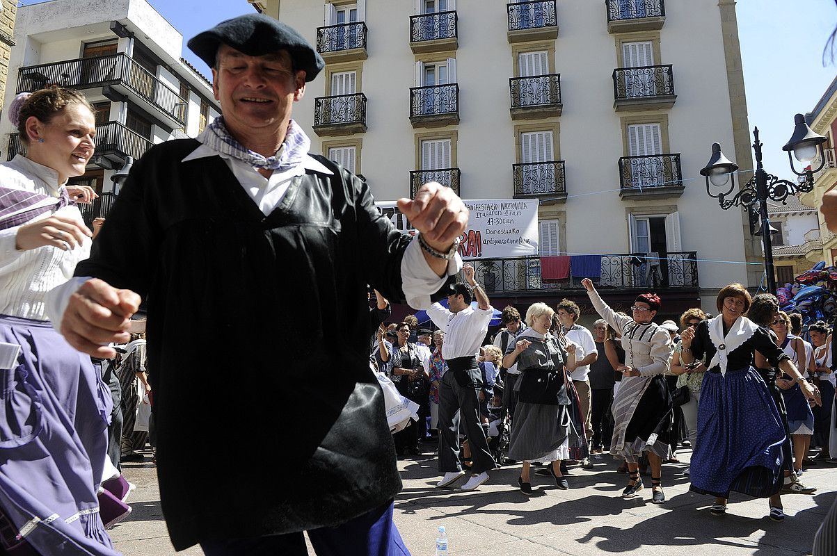 Goizean, Musika plaza izan zen festako gune garrantzitsuenetako bat. IÑIGO URIZ / ARGAZKI PRESS.