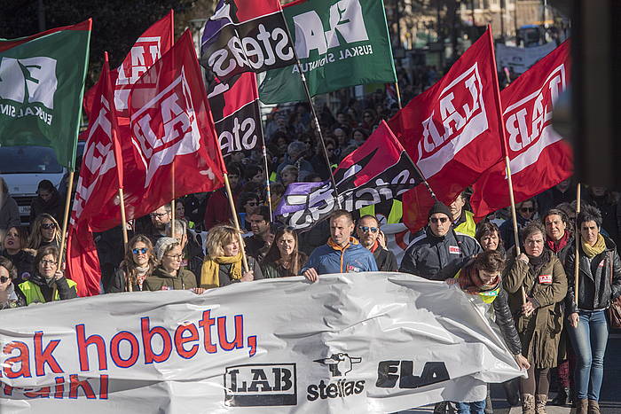 Sindikatuen mobilizazioetako bat, abenduan Donostian. GORKA RUBIO, ARGAZKI PRESS