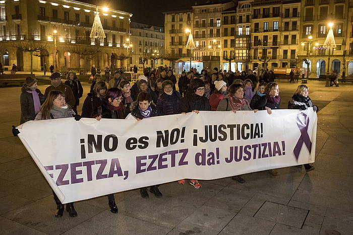 Astelehen Lilak ekinaldiaren elkarretaratzea indarkeria matxistaren kontra, Iruñean, urtarrilaren 8an. IñIGO URIZ, ARGAZKI PRESS