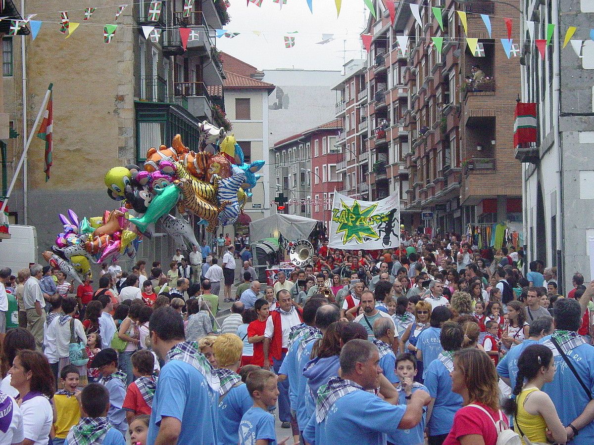 Gaur hasiko dituzte festak Arrigorriagan. BERRIA.