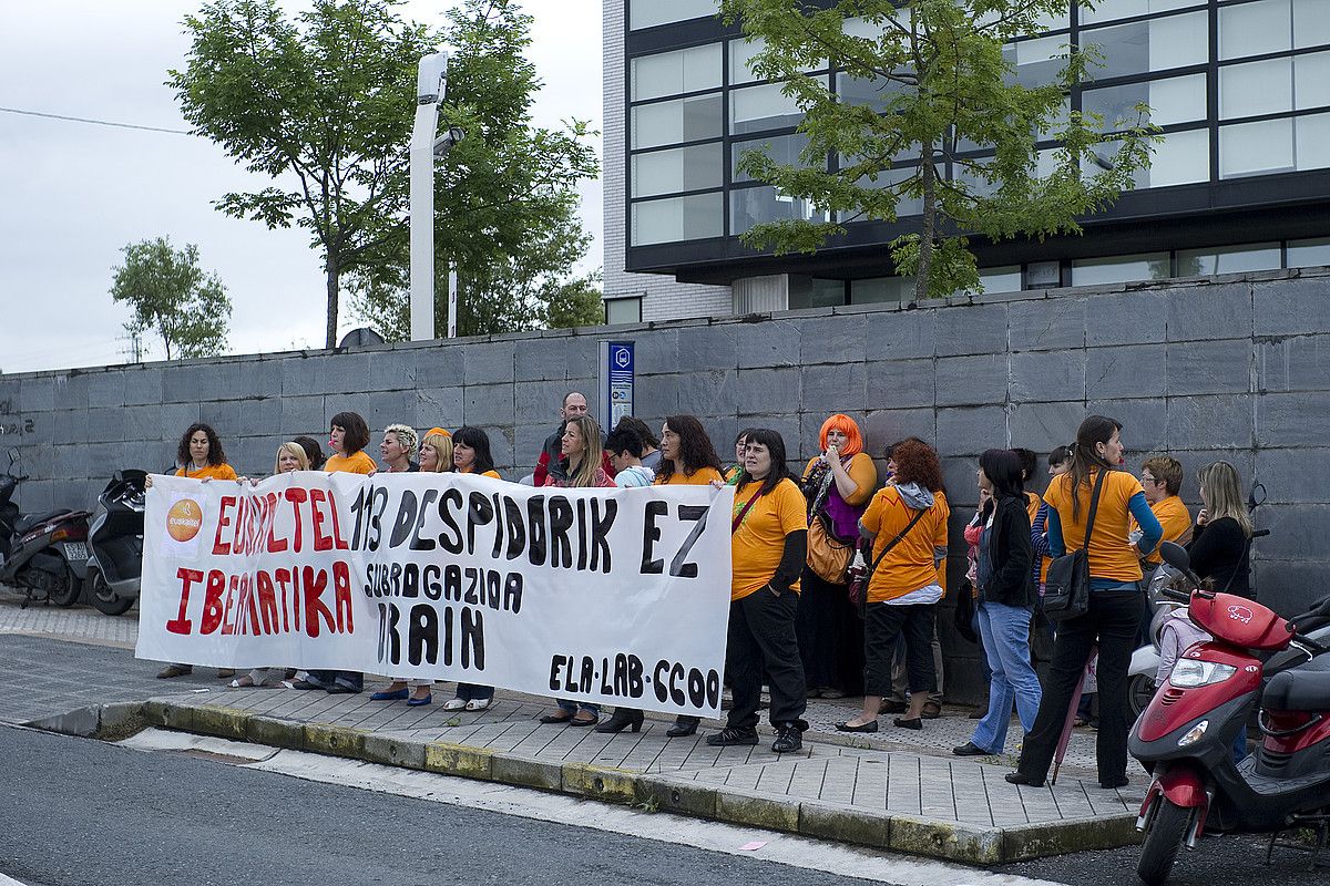 Azken asteetan mobilizazio ugari egin dituzte Bai Esan enpresako langileek. IÑIGO URIZ / ARGAZKI PRESS.