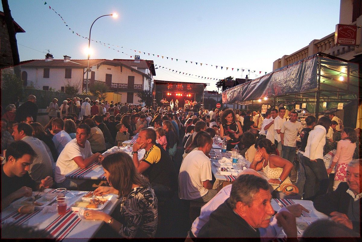 Giro paregabea izango da gaur txipiroiaren bueltan Hendaian. HENDAYE TOURISME.