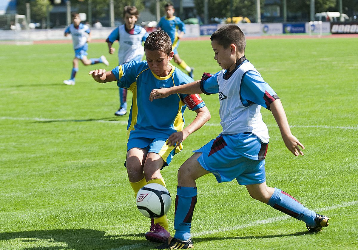 Urtez urte hazten joan da Donosti Cup lehiaketa; 6.500 parte hartzaile inguru batu ditu aurten. JUAN CARLOS RUIZ / ARGAZKI PRESS.