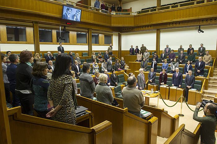 Buesa eta Casasi eginiko omenaldi bat, artxiboko argazki batean. JUANAN RUIZ, ARGAZKI PRESS