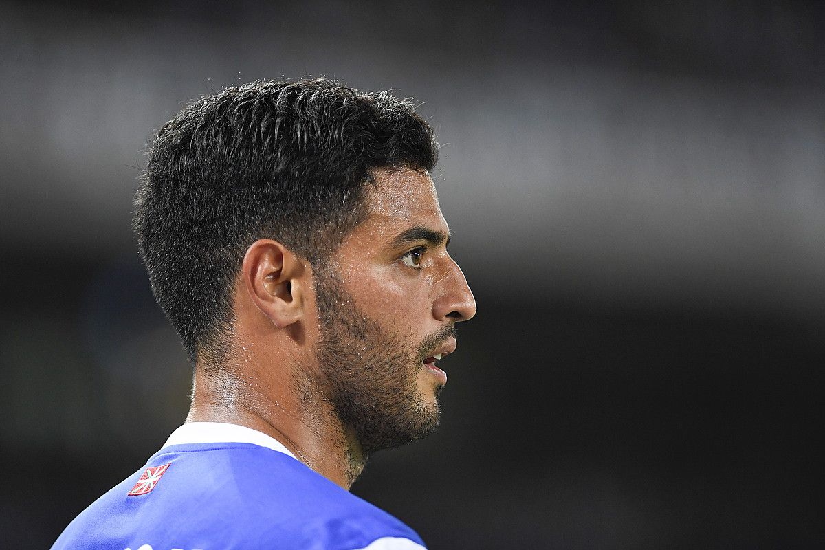 Carlos Vela Realeko aurrelari mexikarra, talde txuri-urdinak denboraldi honetako ligako estreinakoan Anoetan Real Madrilen aurka jokatutako partidan. JUAN CARLOS RUIZ / ARGAZKI PRESS.