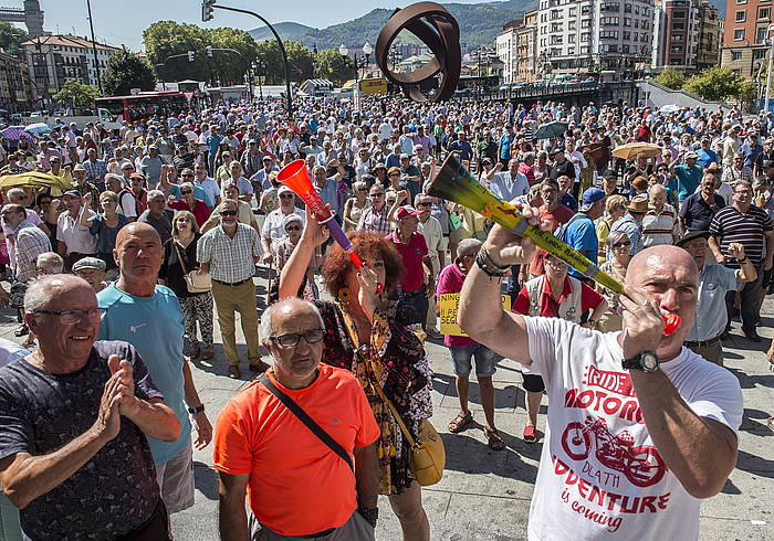 Pentsio duinen alde abuztuan Bilbon egindako manifestazio bat. MARISOL RAMIREZ, FOKU