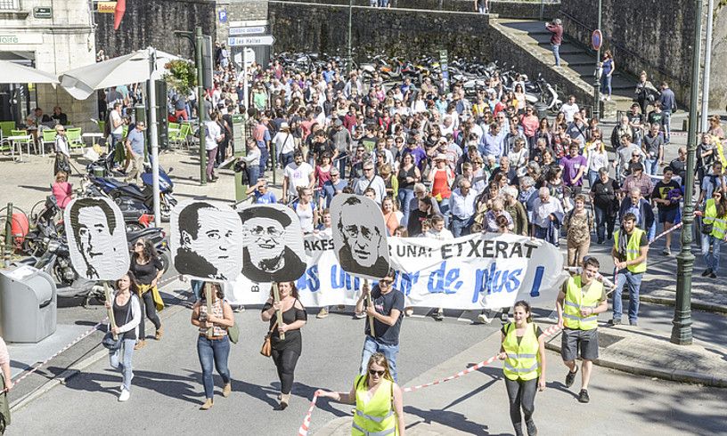 Ekainaren 16an Baionan lau euskal presoen alde izandako manifestazioa. ISABELLE MIQUELESTORENA