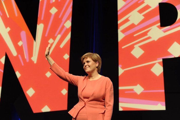 Nicola Sturgeon Eskoziako lehen ministroa SNPren Kongresuan, Edinburgon. @THESNP