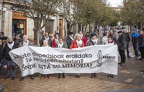 Etxerat-en elkarretaratzea igandean, Memoriaren Egunaren harira. ENDIKA PORTILLO, FOKU.