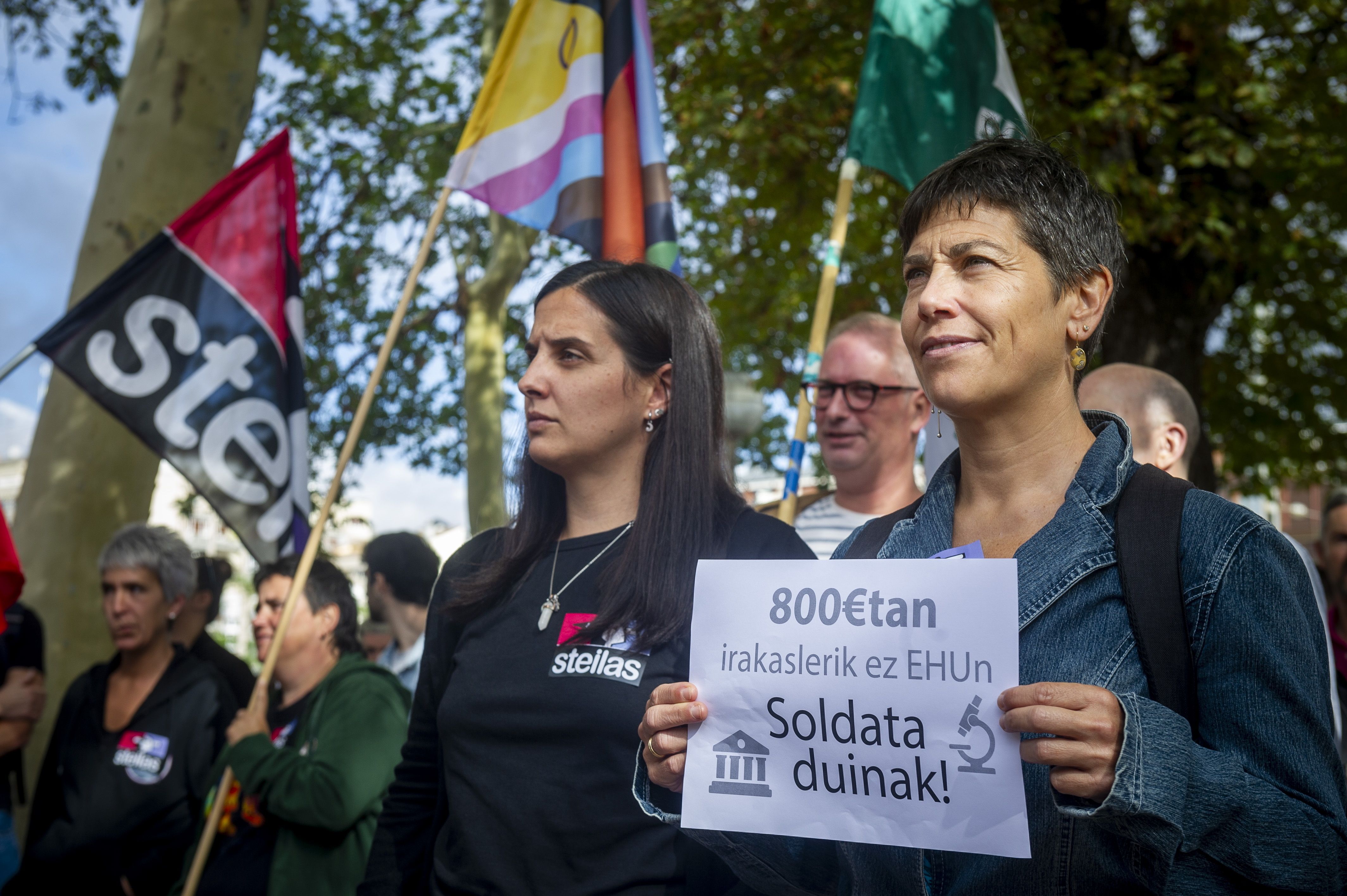 Langileak prekaritatearen aurka protestan. JAIZKI FONTANEDA / FOKU