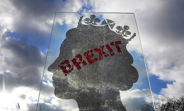 'Brexit'-ari  buruzko arte instalazio bat, Londresko Park Lane-en. ANDY RAIN, EFE