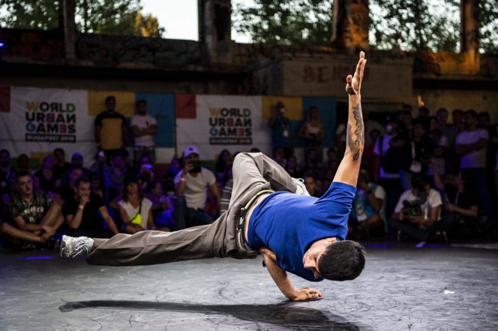 Victor Montalvo breakdance dantzaria, Chicagon. ANDREA MONTOLIVO / EFE