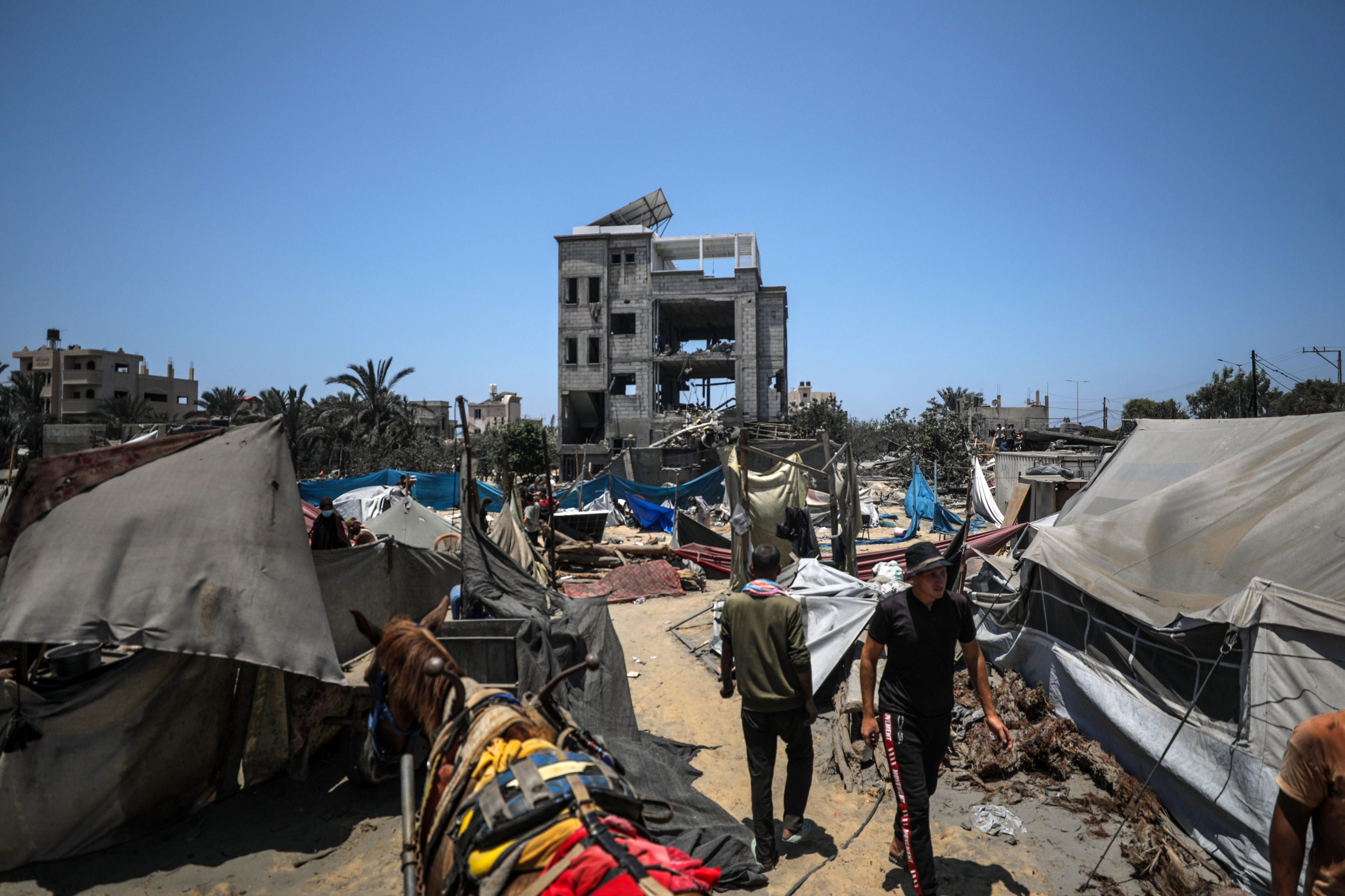 Mawasiko (Gaza) barne desplazatuen esparru bat, uztailaren 13an. MOHAMMED SABER / EFE