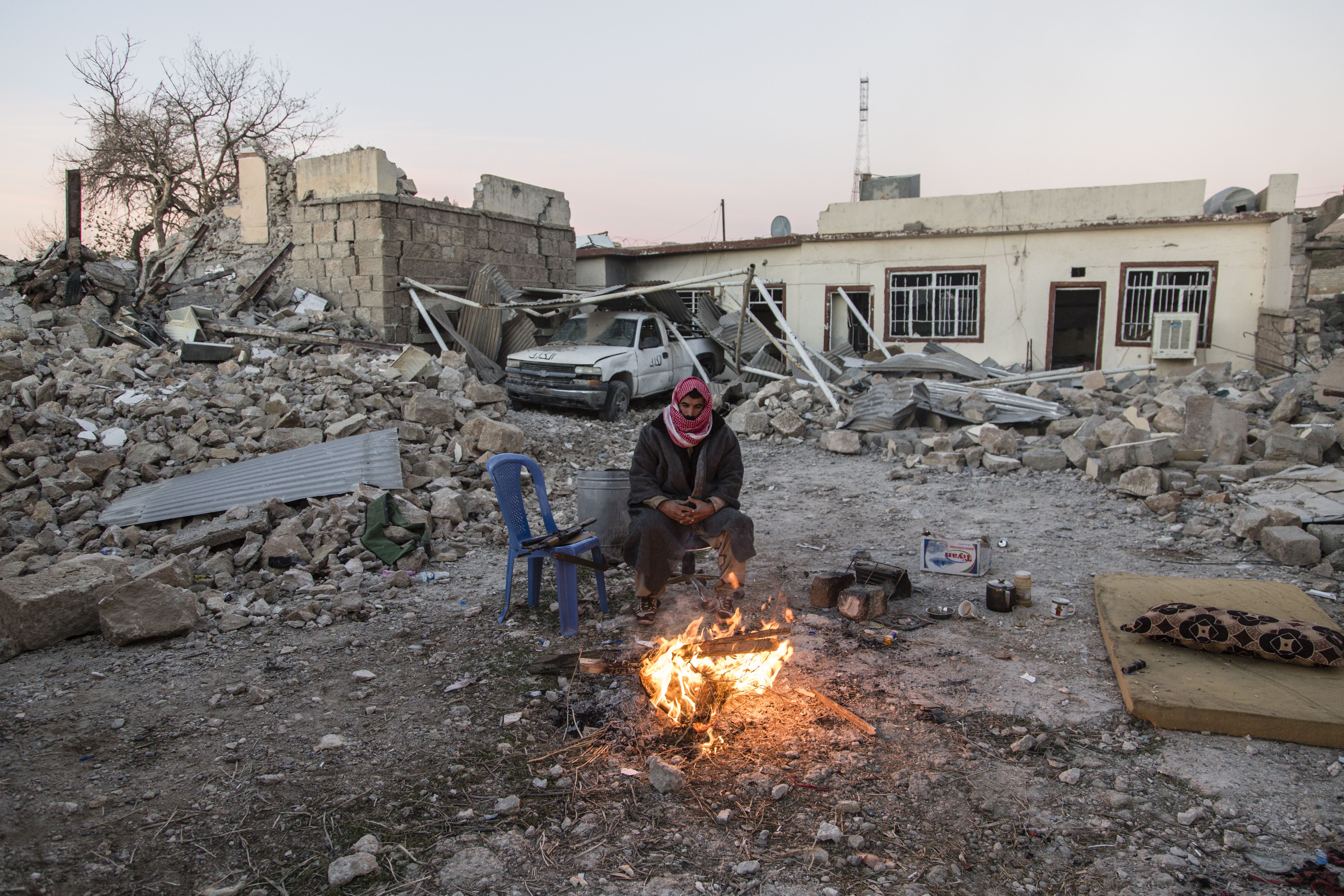 Kurdu yazidien herri bat, EIren erasoen ostean. HAWRE KHALID