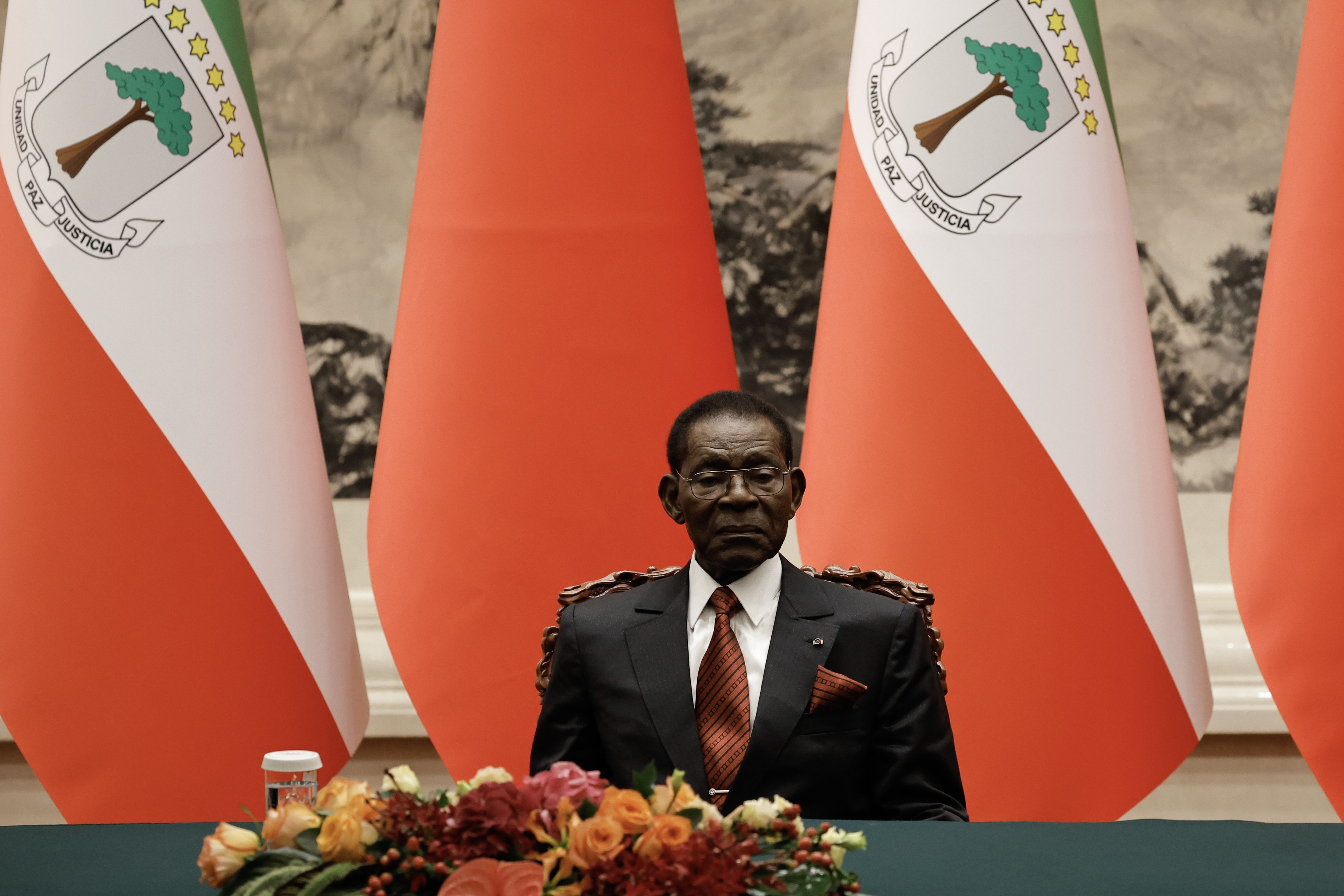 Teodoro Obiang Ekuatore Gineako presidentea Txinan izandako bilera batean, Pekinen, maiatzean. TINGSHU WANG / POOL / EFE 