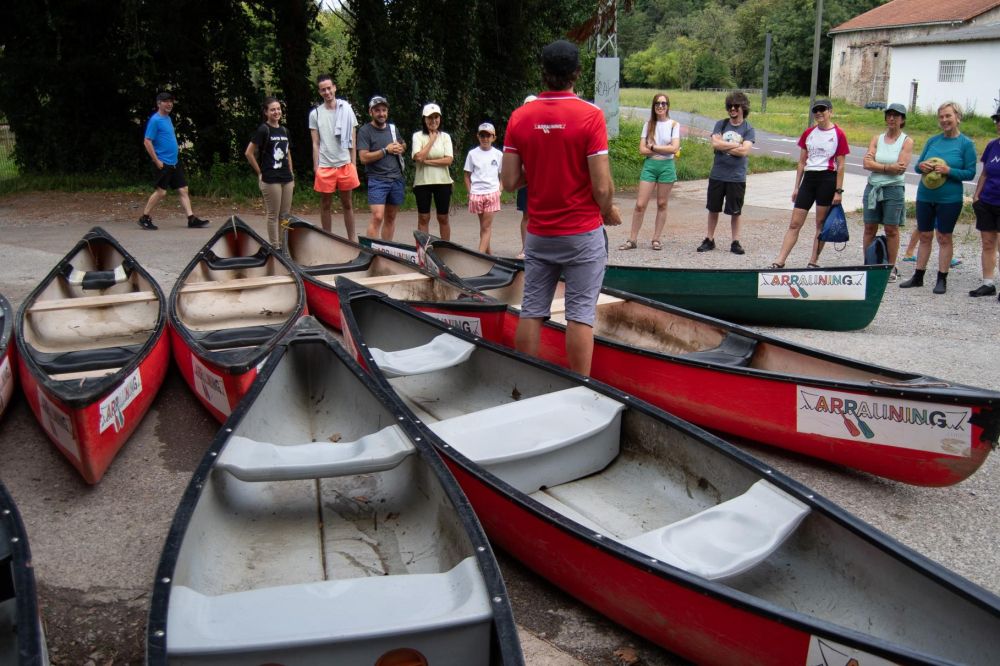 Unai Elizasu, azalpenak ematen. JAGOBA MANTEROLA / FOKU