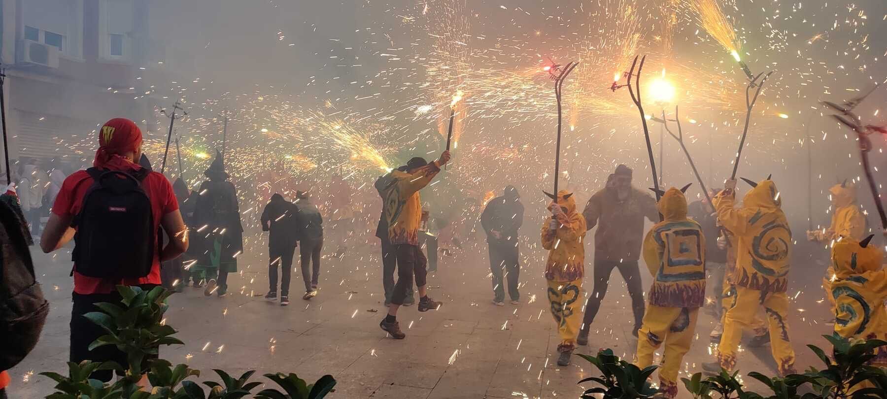 Terrassako festetako 'correfoc'-a