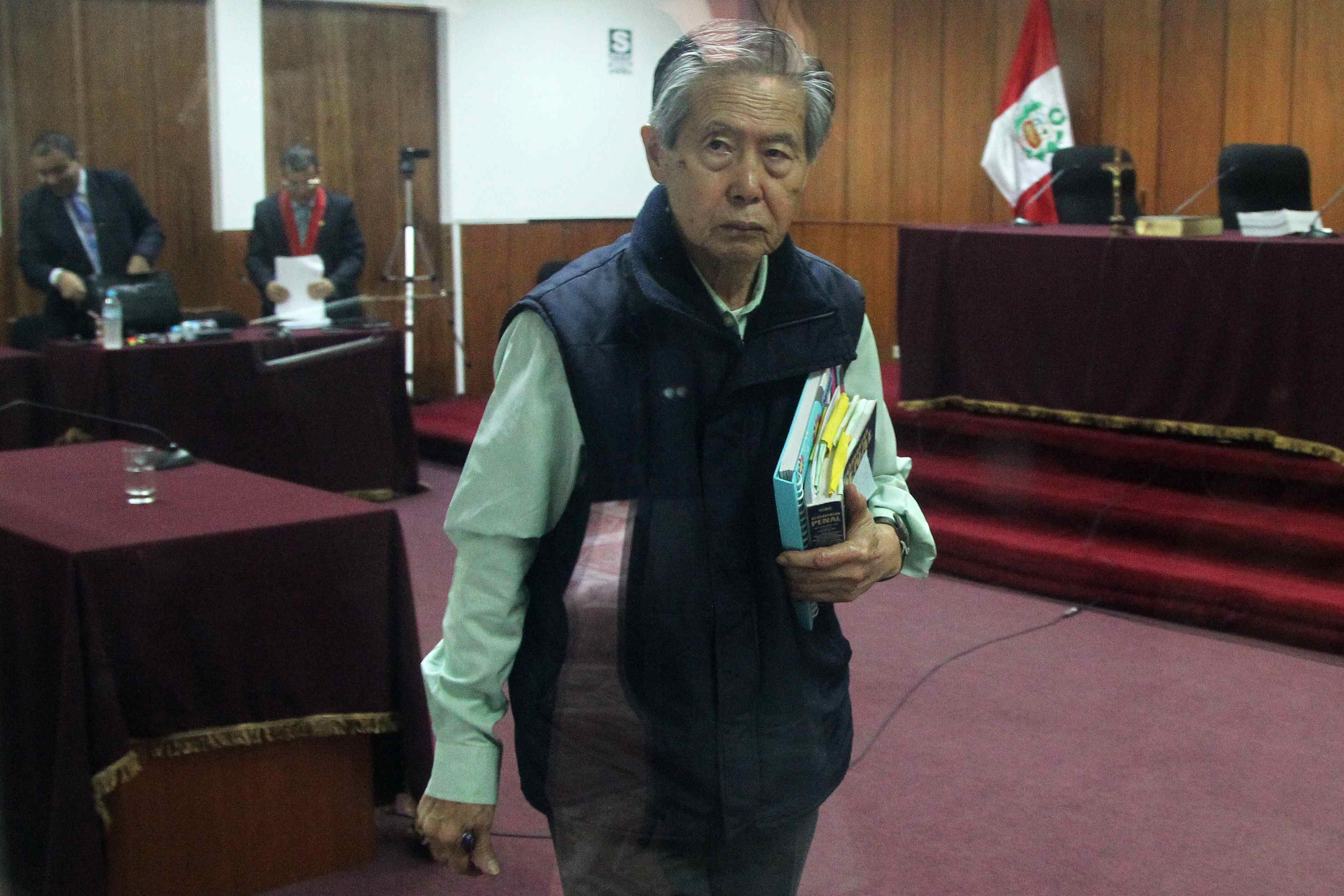 Alberto Fujimori, auzitegian. ERNESTO ARIAS / EFE