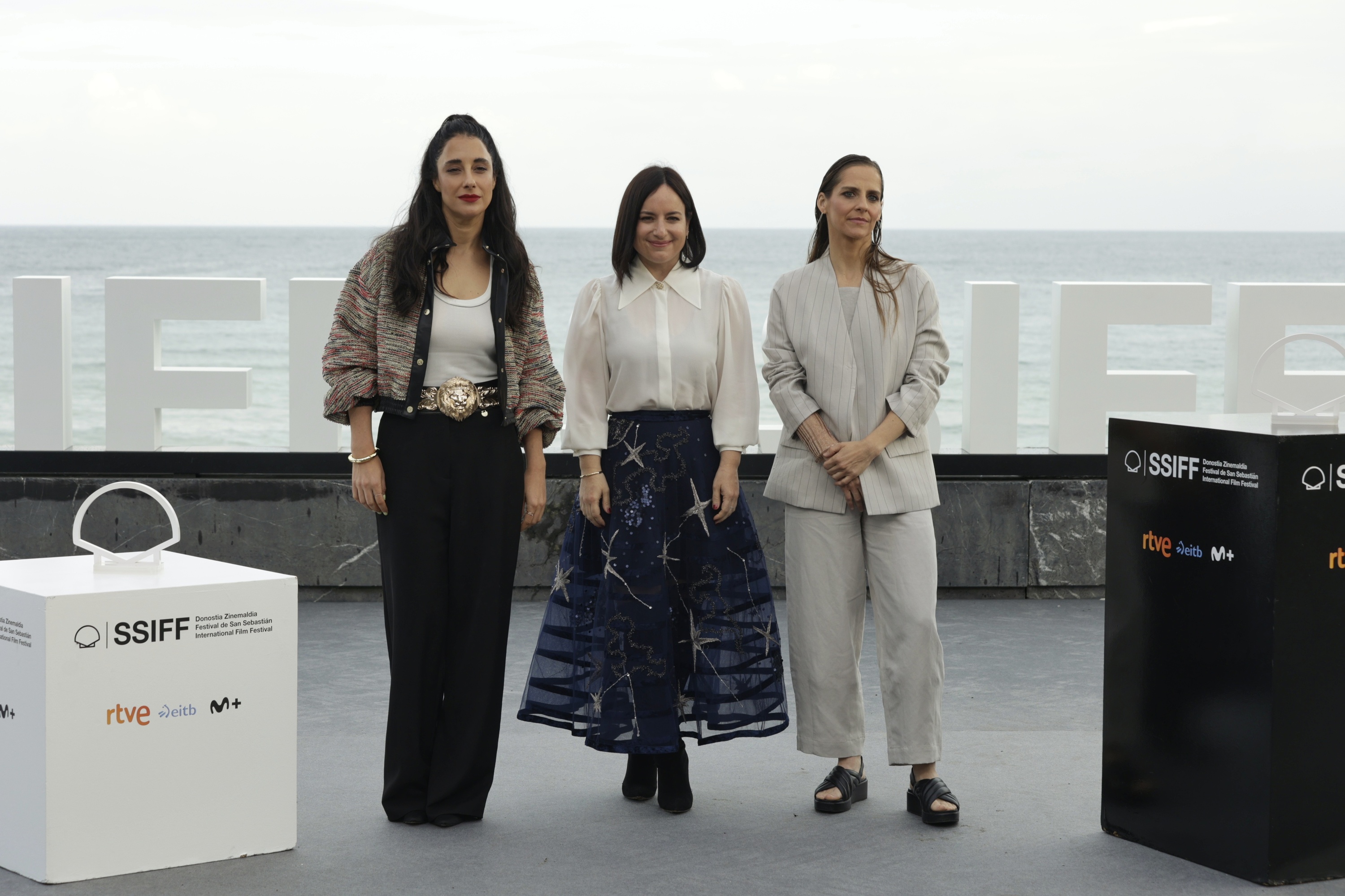 Elisa Zulueta, Maite Alberdi eta Francisca Lewin, gaur, Donostian. FOKU