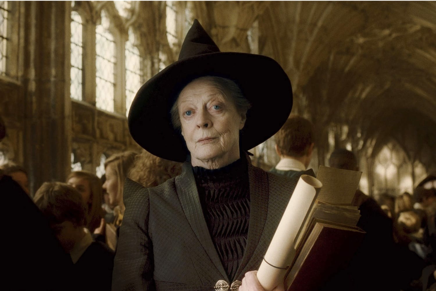 Maggie Smith, Minerva McGonagall irakaslearen paperean. BERRIA