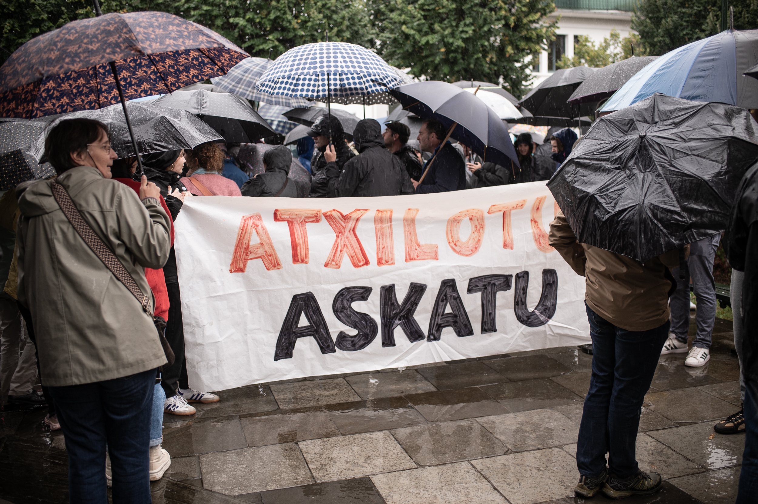 ATXILOTUAK ASKATU