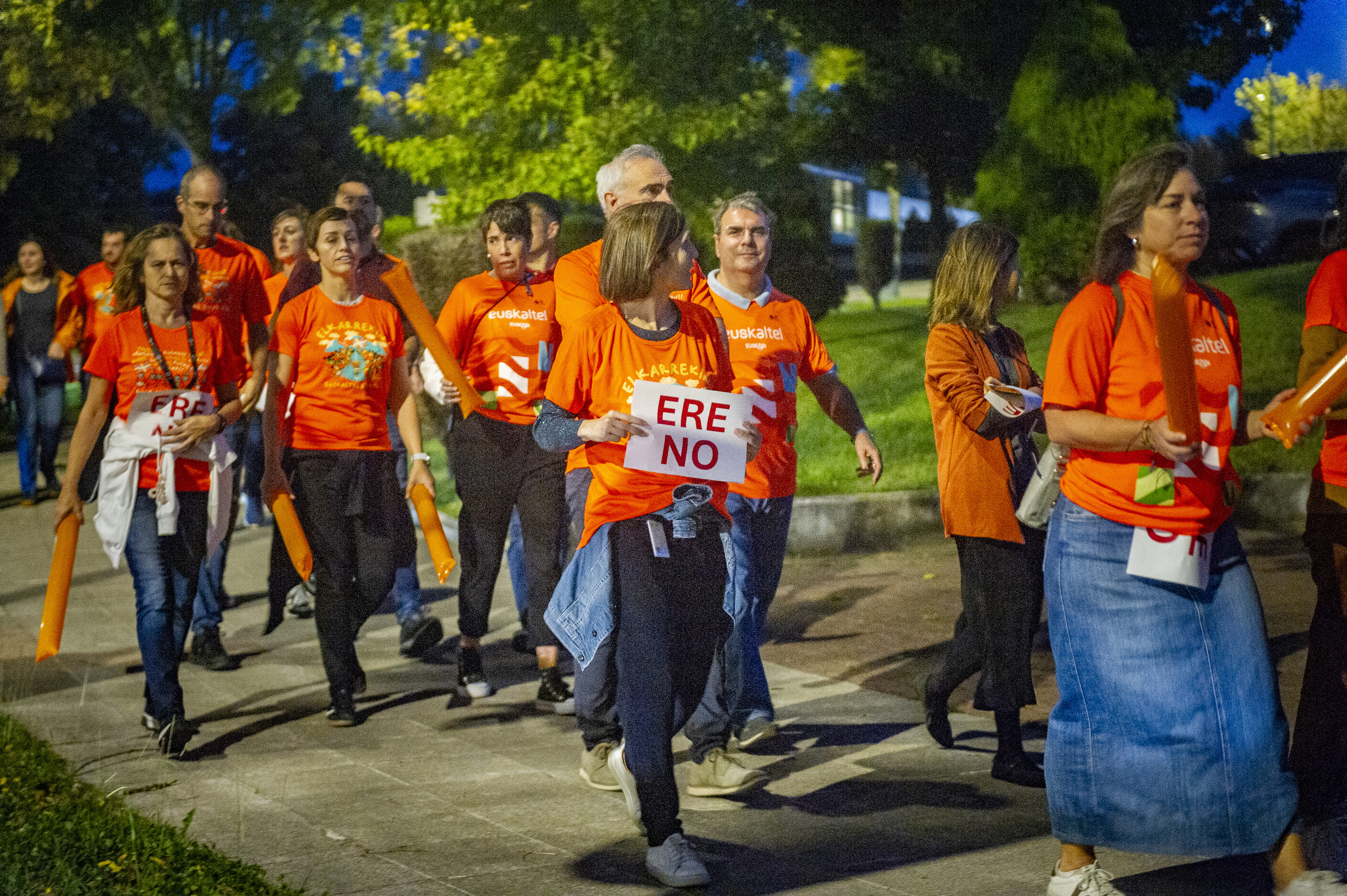 Euskalteleko langileak, urriaren 9an Zamudion (Bizkaia) egindako protestan. JAIZKI FONTANEDA / FOKU