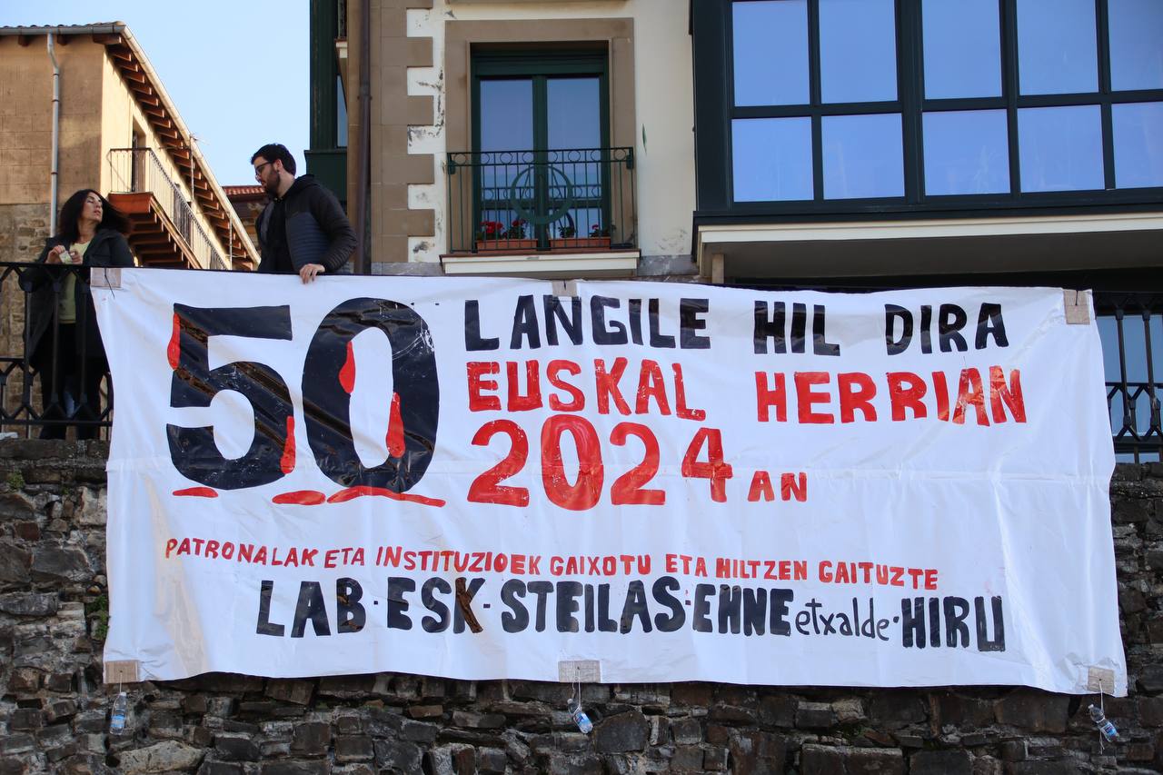 LAB, ESK, STEILAS, EHNE-etxalde eta HIRU sindikatuek gaur Donostian egindako protesta. LAB