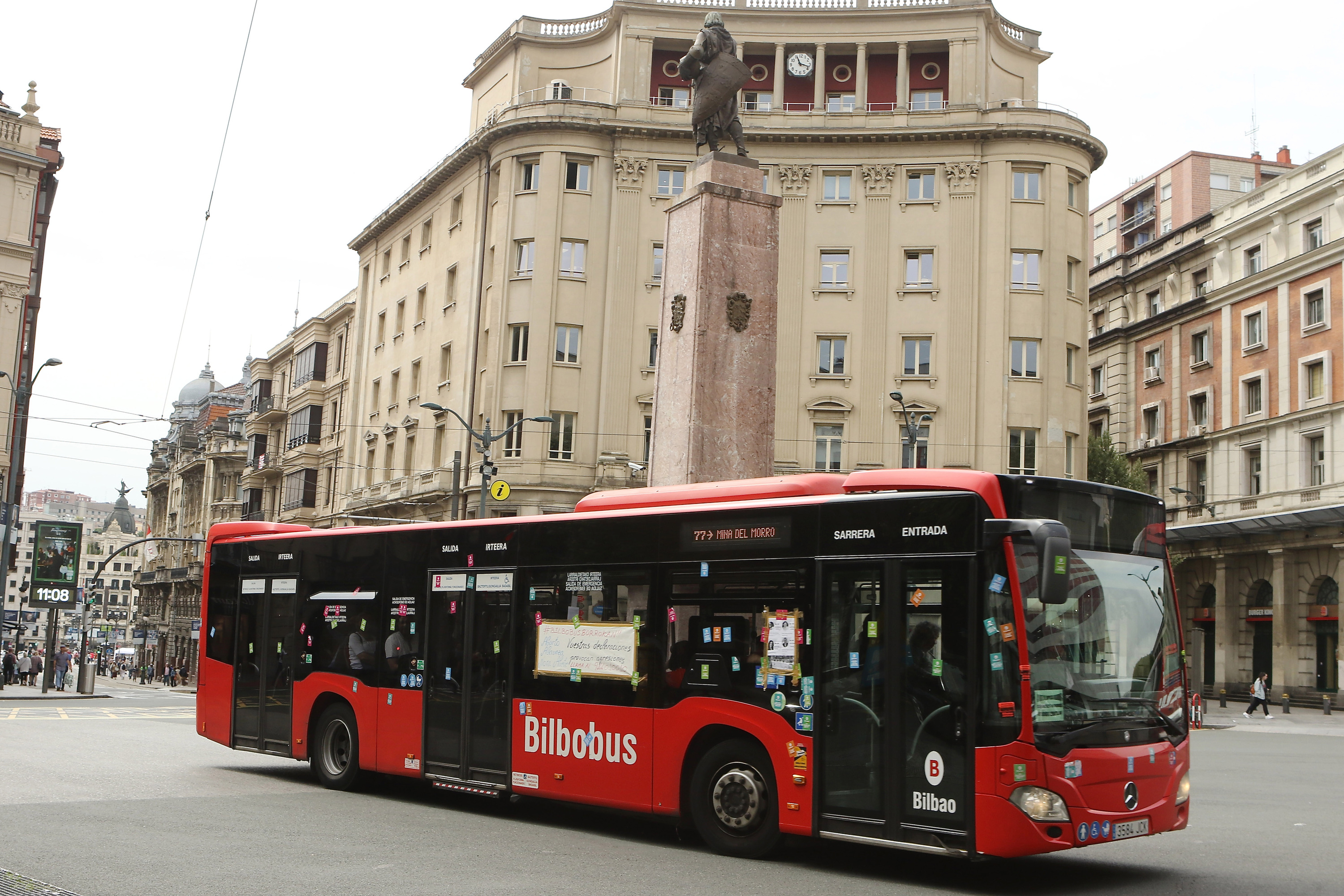 Bilbobusen autobus bat. OSKAR MATXIN EDESA / FOKU